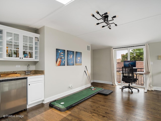 1344 W George St Unit 3, Chicago, IL 60657 - indoor wet bar with dark wood-style flooring, refrigerator, and baseboards