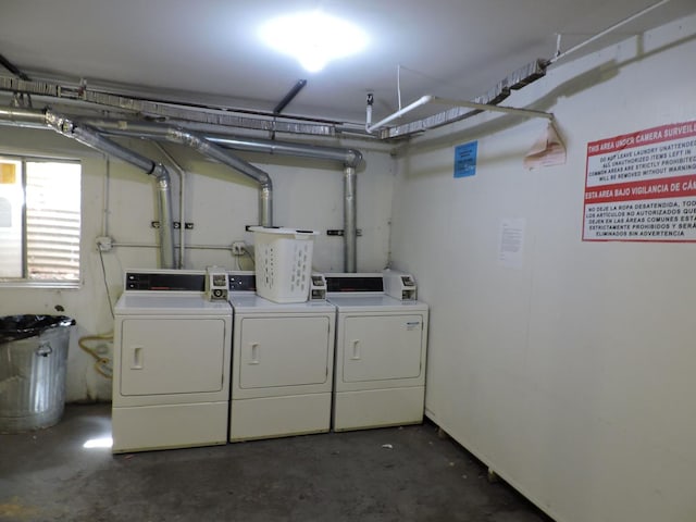 703 E Fullerton Ave Unit 1-110, Glendale Heights, IL 60139 - laundry room featuring washing machine and dryer