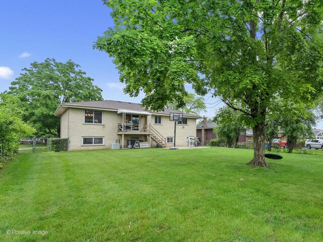 625 N Dupage Ave, Addison, IL 60101 - back of property with stairs and central AC unit