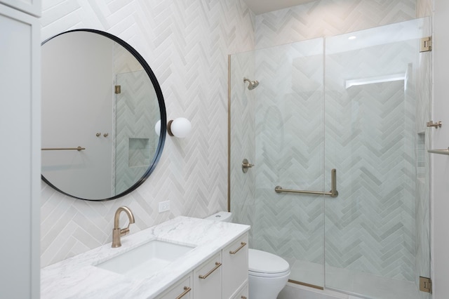 8 Heritage Dr, Highland Park, IL 60035 - full bathroom featuring vanity, toilet, and a shower stall