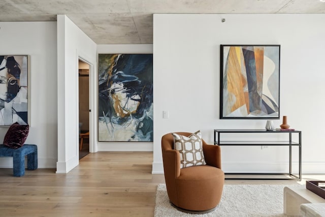 234 W Polk St Unit 2907, Chicago, IL 60607 - living area featuring wood finished floors and baseboards