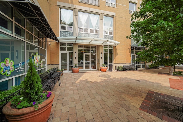 1640 Maple Ave Unit 1105, Evanston, IL 60201 - view of patio