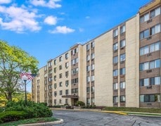 9745 S Karlov Ave Unit 104, Oak Lawn, IL 60453 - photo 2