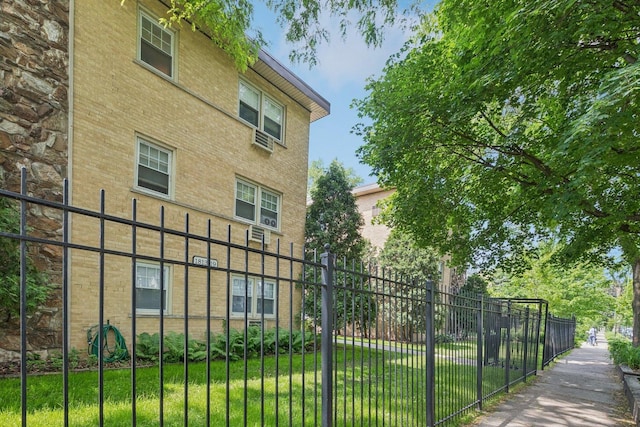 1819 W Touhy Ave Unit 2, Chicago, IL 60626 - back of property with brick siding