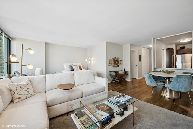 1560 N Sandburg Ter Unit 1605J, Chicago, IL 60610 - living area with wood finished floors