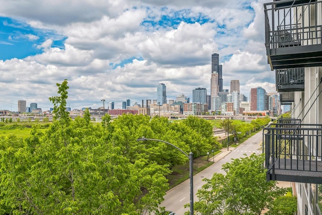 61 W 15th St Unit 407, Chicago, IL 60605 - view of city skyline