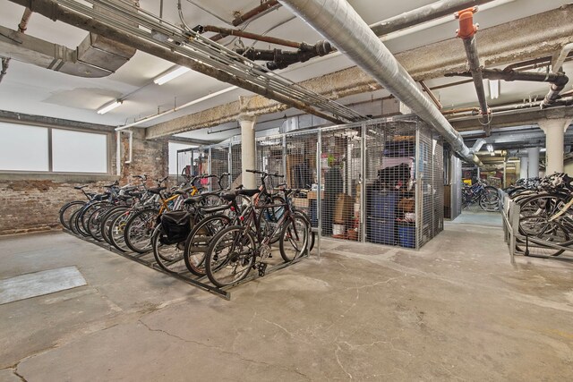 420 S Clinton St Unit 102A, Chicago, IL 60607 - view of garage