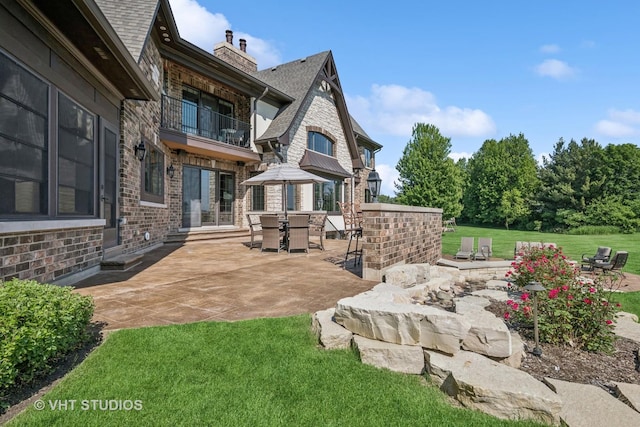 14 Vandenbergh Dr, South Barrington, IL 60010 - patio / terrace featuring a patio and a lawn