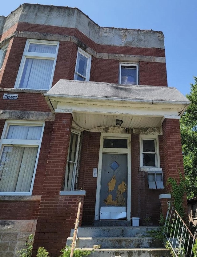 7540 S Union Ave, Chicago, IL 60620 - entrance to property with brick siding