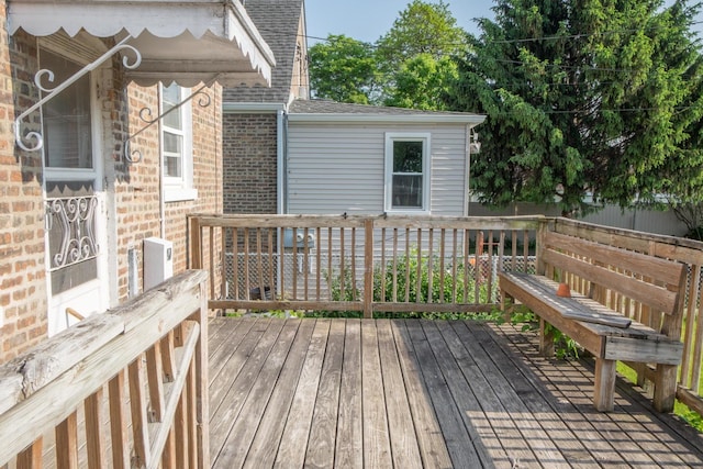 4948 S Lamon Ave, Chicago, IL 60638 - view of wooden deck