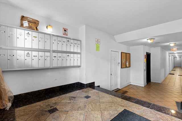 6812 N Wayne Ave Unit 1G, Chicago, IL 60626 - view of community featuring mail area
