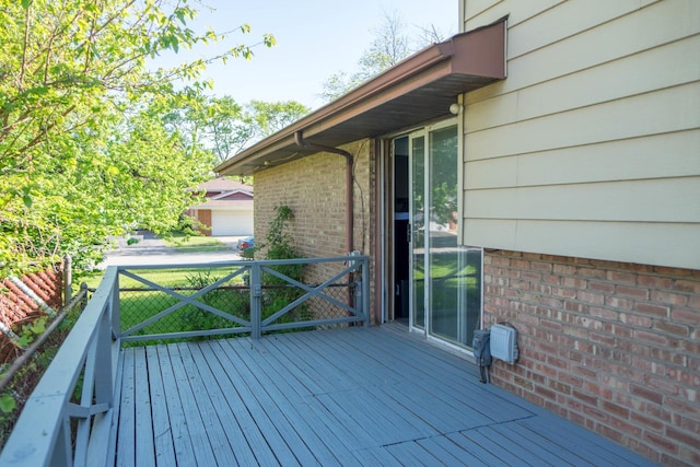 34 E 159th St, South Holland, IL 60473 - view of wooden terrace
