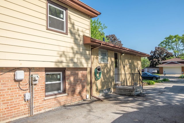 34 E 159th St, South Holland, IL 60473 - view of home's exterior