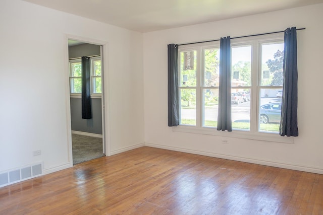 34 E 159th St, South Holland, IL 60473 - unfurnished room with wood finished floors and baseboards