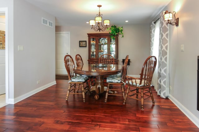 6421 157th St W, Oak Forest, IL 60452 - dining area featuring a chandelier, wood finished floors, recessed lighting, and baseboards