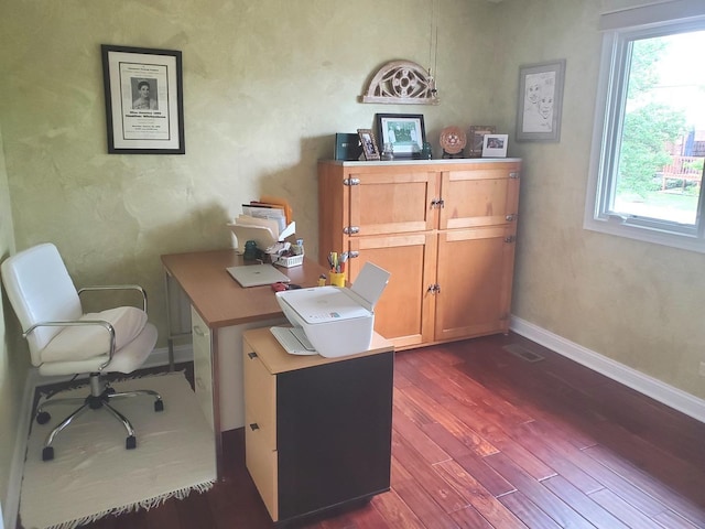 6421 157th St W, Oak Forest, IL 60452 - office with dark wood finished floors and baseboards