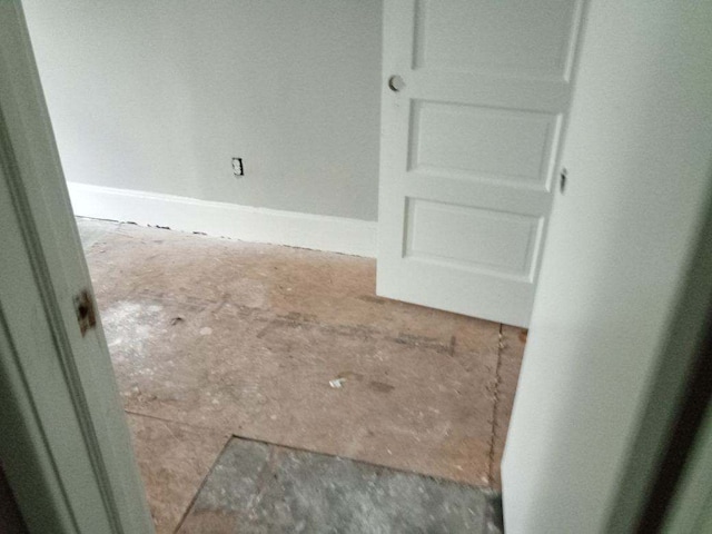 2324 W Wiswall St, Peoria, IL 61605 - view of corridor