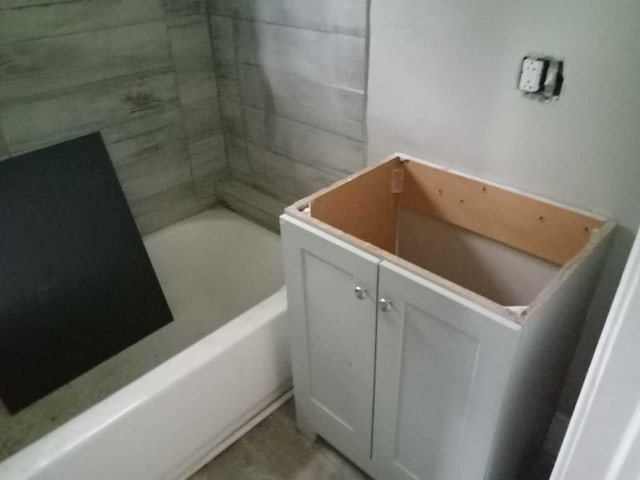 2324 W Wiswall St, Peoria, IL 61605 - view of bathroom