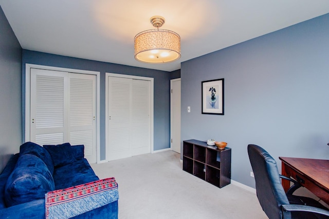 612 S Blvd Unit C, Evanston, IL 60202 - home office with carpet and baseboards