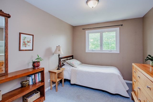 612 S Blvd Unit C, Evanston, IL 60202 - carpeted bedroom with baseboards