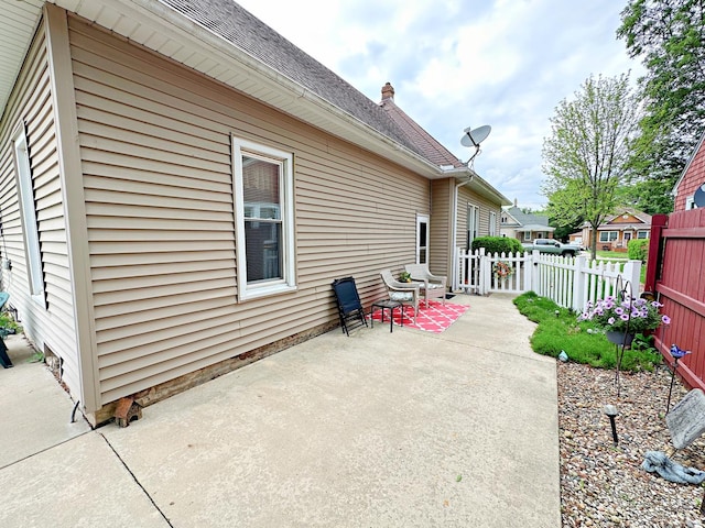 117 W 9th St, Streator, IL 61364 - view of patio