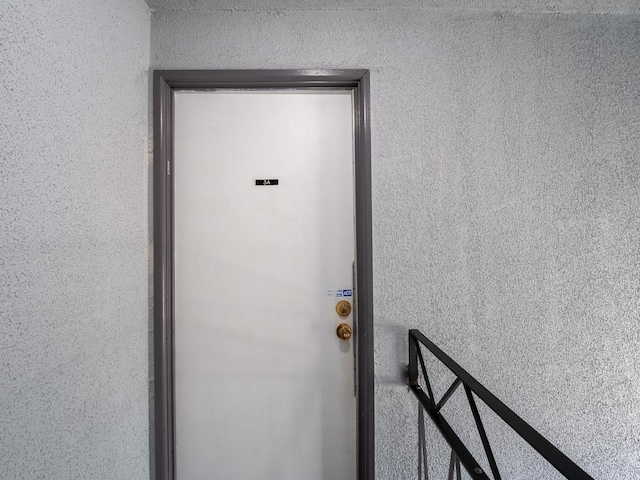 6862 W Lode Dr Unit 3A, Worth, IL 60482 - doorway to property featuring stucco siding