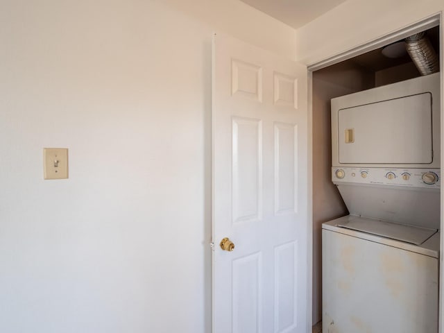 6862 W Lode Dr Unit 3A, Worth, IL 60482 - washroom featuring estacked washer and dryer