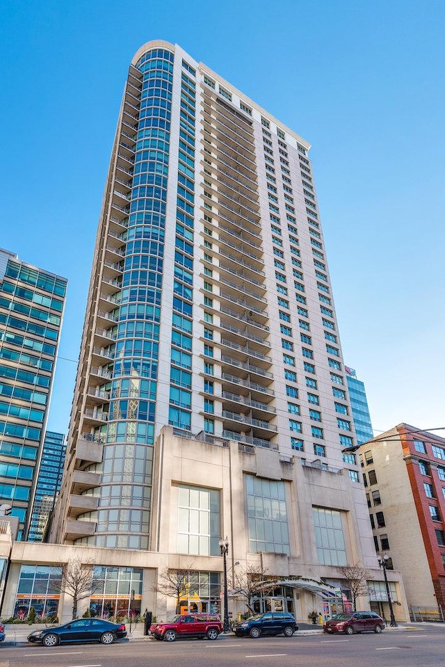 125 S Jefferson St Unit 710, Chicago, IL 60661 - view of building exterior