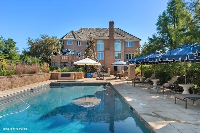 11 Moate Ln, Barrington Hills, IL 60010 - view of swimming pool with a patio area