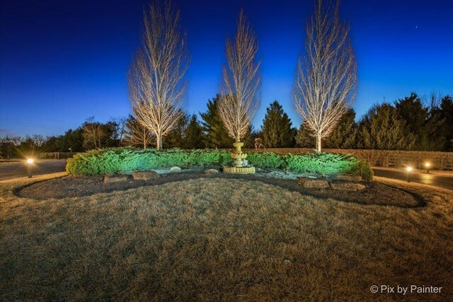 11 Moate Ln, Barrington Hills, IL 60010 - view of grassy yard
