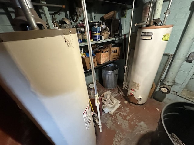 347 156th St, Calumet City, IL 60409 - utilities featuring water heater