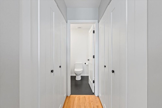 2943 N Lincoln Ave Unit 202, Chicago, IL 60657 - hallway featuring light wood-style flooring