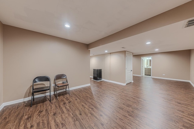 10749 Revere Cir, Mokena, IL 60448 - living area featuring wood finished floors and recessed lighting
