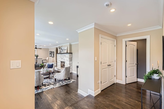 406 Lauder Ln, Inverness, IL 60067 - corridor with crown molding, baseboards, wood finished floors, and recessed lighting