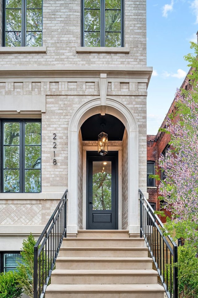2218 N Burling St Unit Ph, Chicago, IL 60614 - entrance to property with brick siding