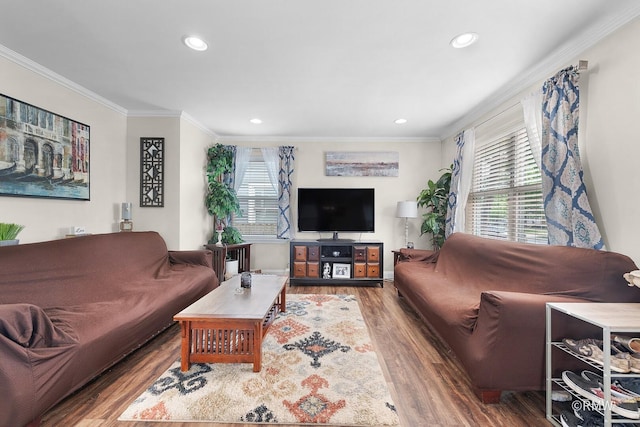 735 S Spring Rd, Elmhurst, IL 60126 - living area featuring crown molding, wood finished floors, and recessed lighting