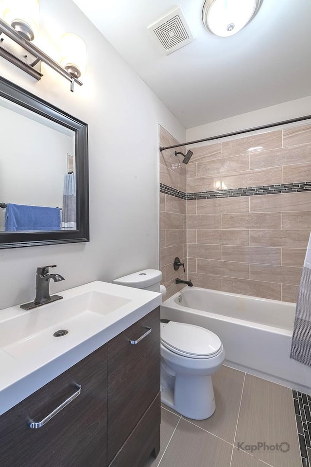 4520 S King Dr Unit 4B, Chicago, IL 60653 - full bath featuring vanity, toilet, bathtub / shower combination, and tile patterned flooring