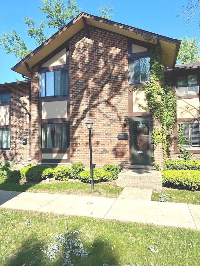 1S215 Stratford Ln, Villa Park, IL 60181 - view of front facade featuring brick siding