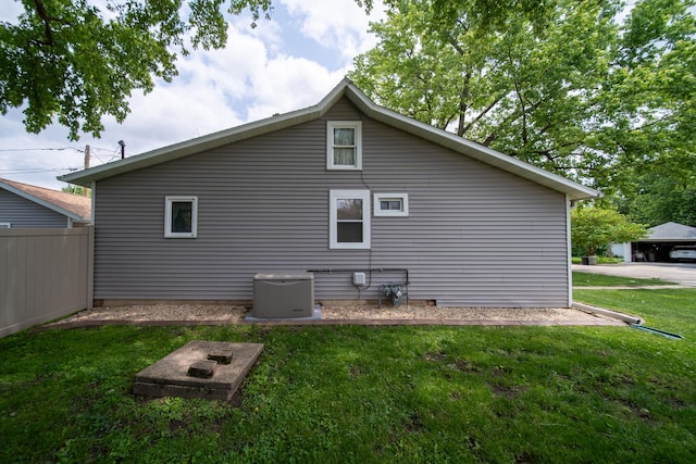 521 Armeida St, Dixon, IL 61021 - rear view of property