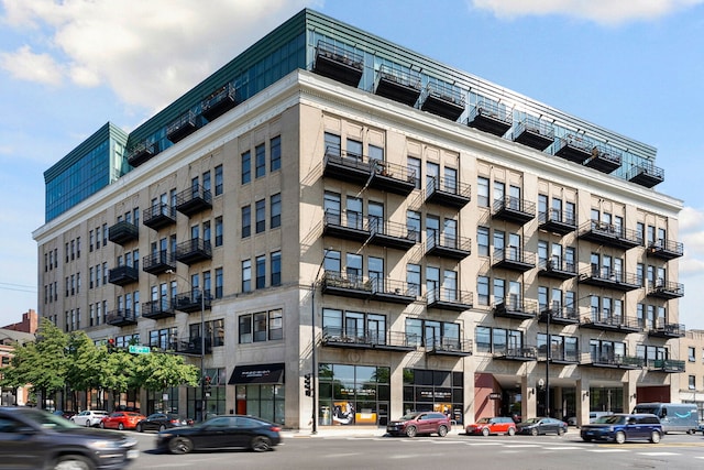 1645 W Ogden Ave Unit 515, Chicago, IL 60612 - view of apartment building / complex
