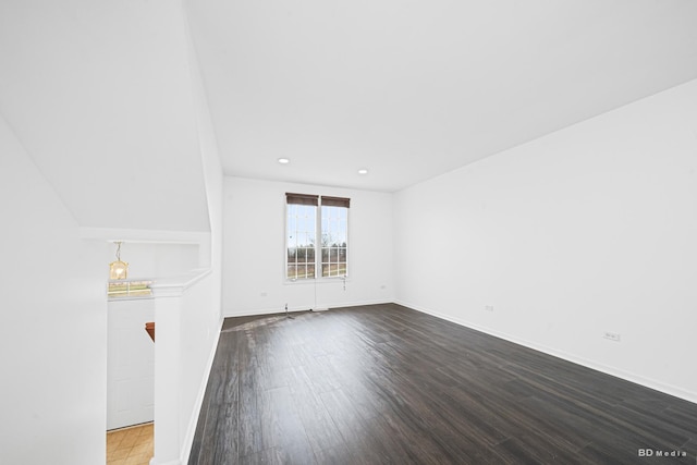 10651 Gabrielle Ln, Orland Park, IL 60462 - empty room featuring dark wood finished floors, baseboards, and recessed lighting