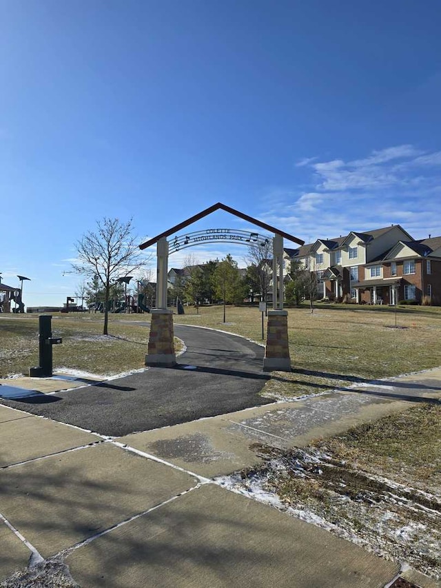 10651 Gabrielle Ln, Orland Park, IL 60462 - view of community with a lawn and a residential view