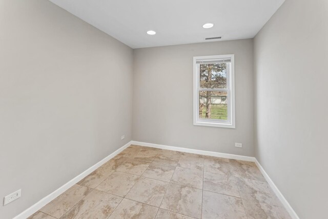 2916 Oakwood Ave, Mchenry, IL 60051 - photo 7
