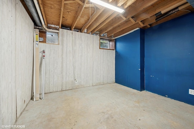 908 Diana Ct, Round Lake Beach, IL 60073 - view of below grade area