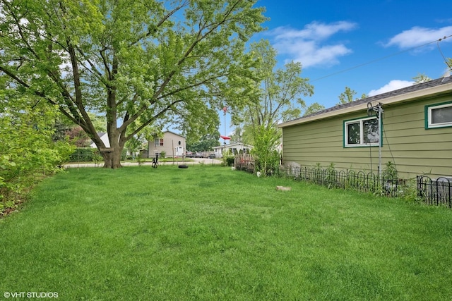 908 Diana Ct, Round Lake Beach, IL 60073 - view of yard