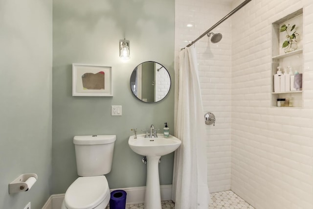 3719 W Shakespeare Ave, Chicago, IL 60647 - bathroom featuring tiled shower and toilet