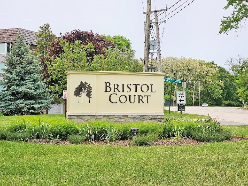 400 Ascot Dr Unit 3D, Park Ridge, IL 60068 - community / neighborhood sign featuring a yard