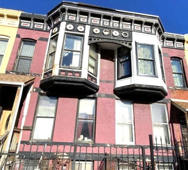 2324 W Warren Blvd, Chicago, IL 60612 - view of building exterior