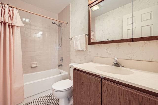 1232 Sumac Trl, Hoffman Estates, IL 60192 - bathroom featuring shower / tub combo, toilet, vanity, and tile patterned flooring