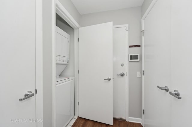 362 Kelburn Rd Unit 124, Deerfield, IL 60015 - washroom with stacked washer / drying machine and wood finished floors